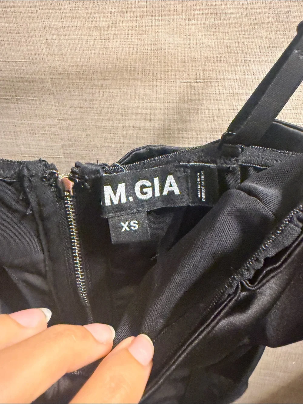 I.AM.GIA sleek black